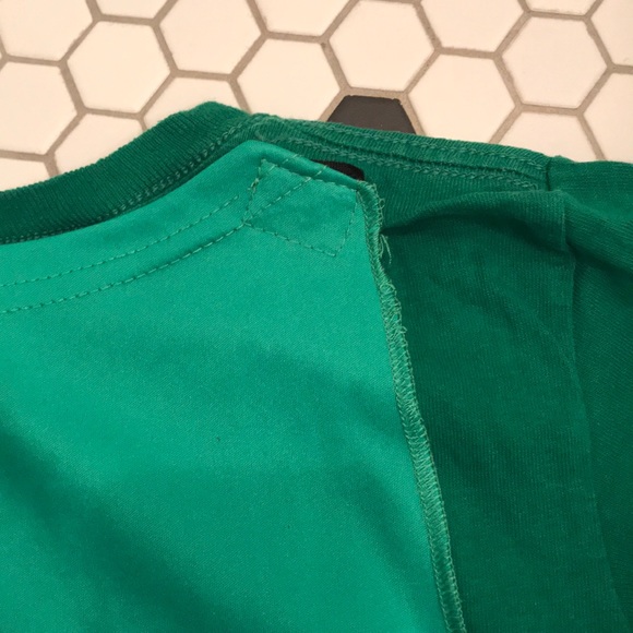 Boys Ninja Turtle tee with cape - Picture 5 of 5